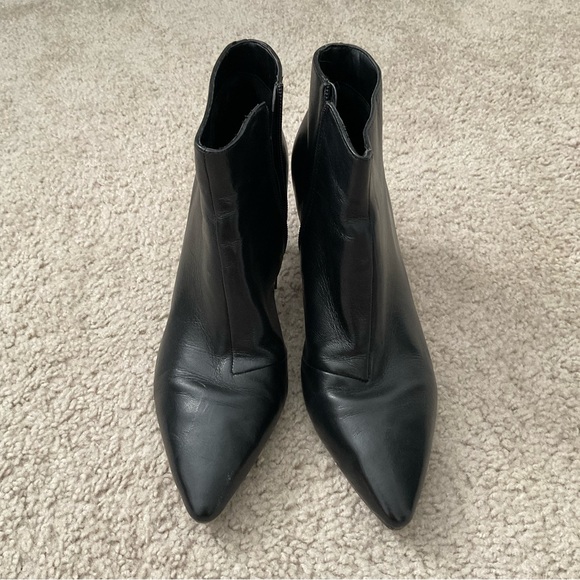 AEROSOLES Shoes - Aerosoles Epigram Pointed Toe Heeled Bootie, Size 10